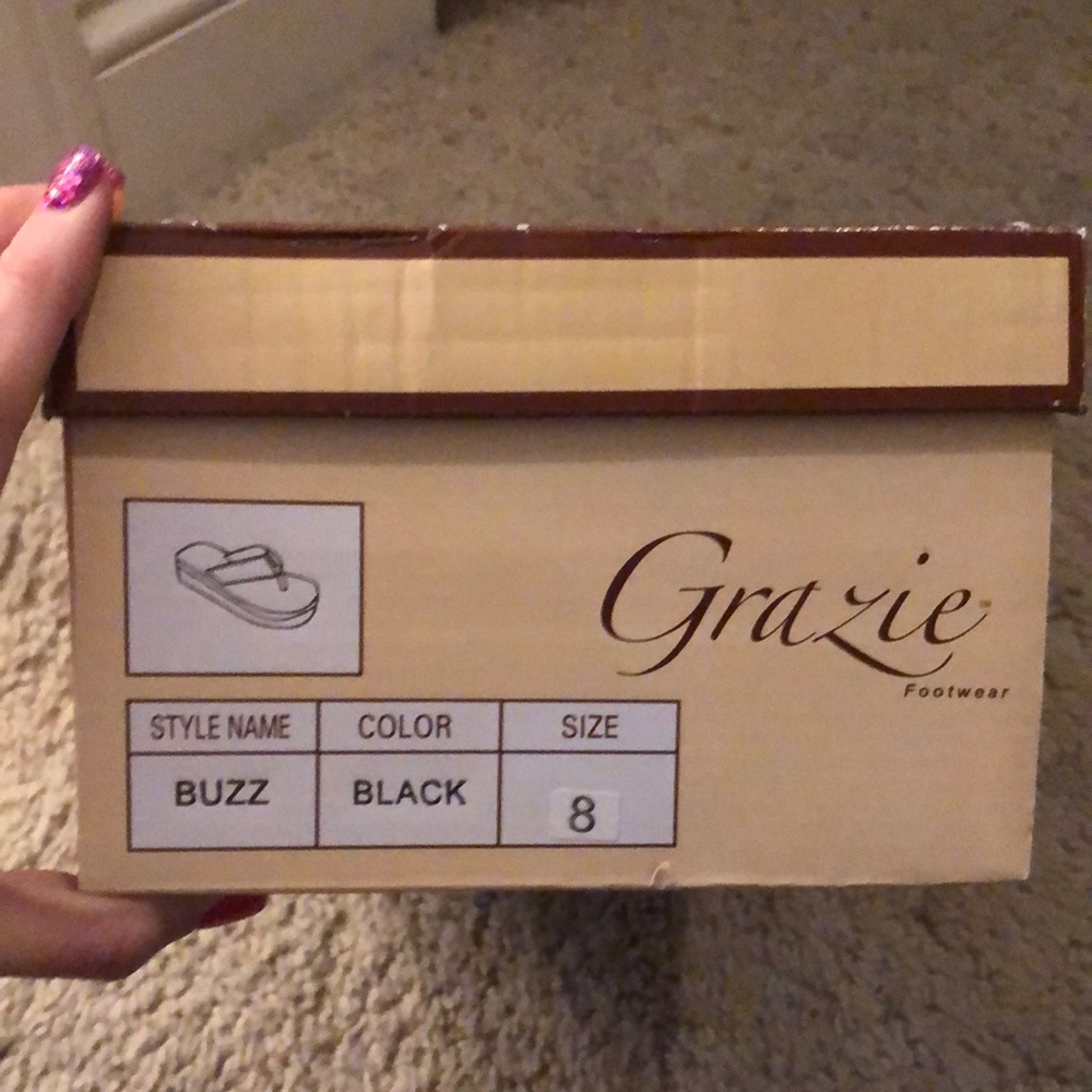 Grazie black sandals